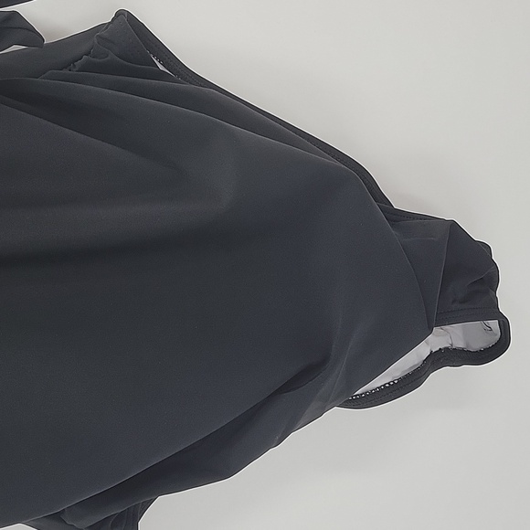 Black and White Ruffled One-Piece Swimsuit With Tummy Control NWT - Picture 15 of 16